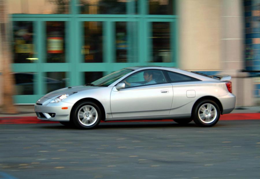  Toyota Celica 2000 года  (фото 40 из 53)